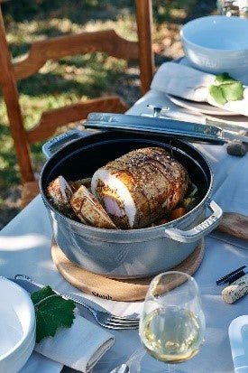 STAUB Cast Iron Roaster/Cocotte, Round, 24 cm, 3.8 L